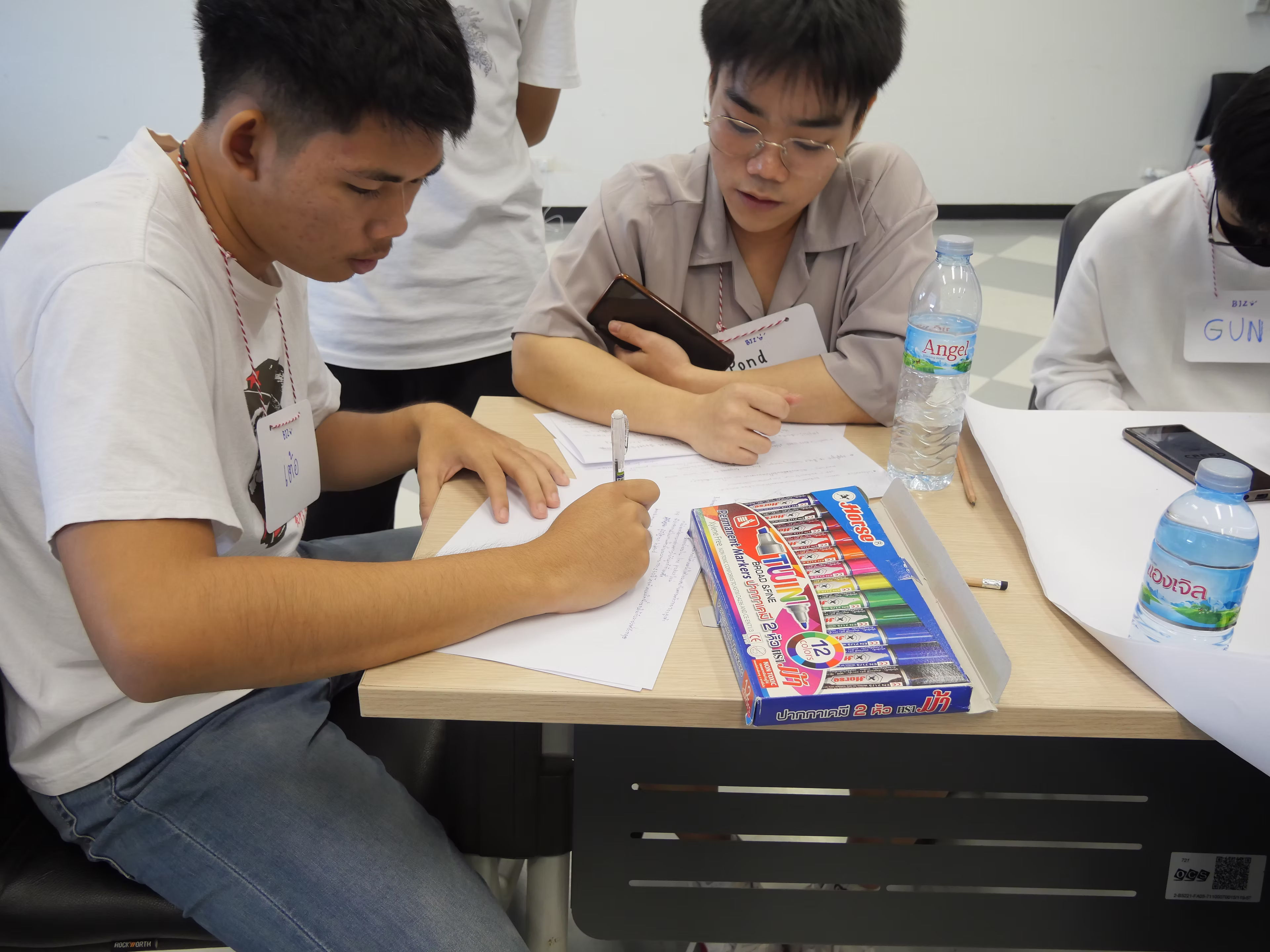 การทำงานร่วมกันเป็นทีมในค่าย